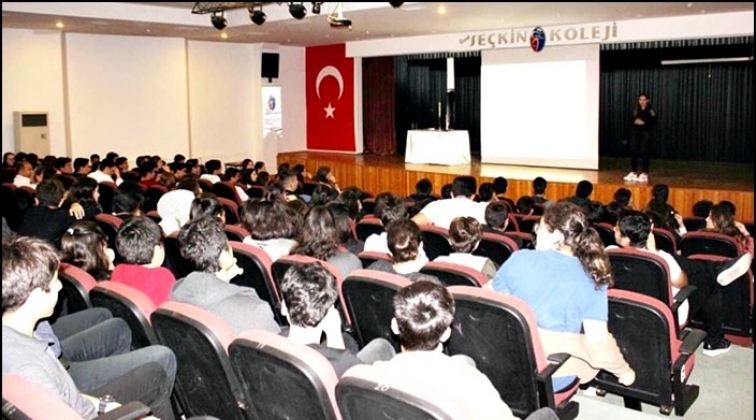 Seçkin Kolejinde 'Güvenli İnternet Kullanımı' semineri