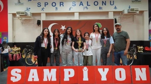 Şehitkamil'de başarılı sporcular ödüllendirildi