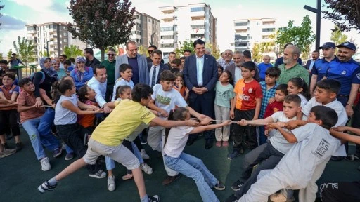 Şehitkamil'de çocuk şenliği başladı