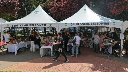 Şehitkamil'de &Uuml;retici Kadın Kermesi kapılarını a&ccedil;tı