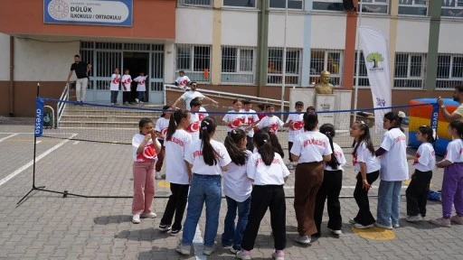 Şehitkamil'den k&ouml;y okullarında &ccedil;ocuk şenliği