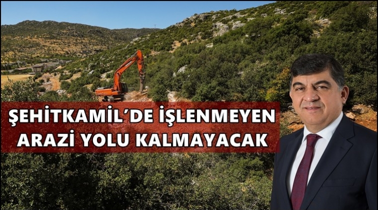 Şehitkamil'de arazi yolu &ccedil;alışmaları s&uuml;r&uuml;yor