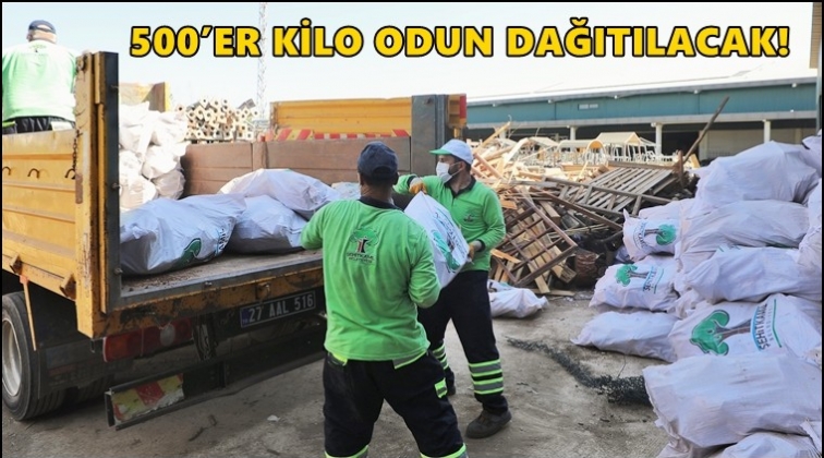 Şehitkamil'den bin aileye 500&rsquo;er kilo odun!..