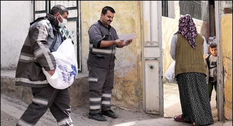 Şehitkamil'den dar gelirli ailelere gıda desteği