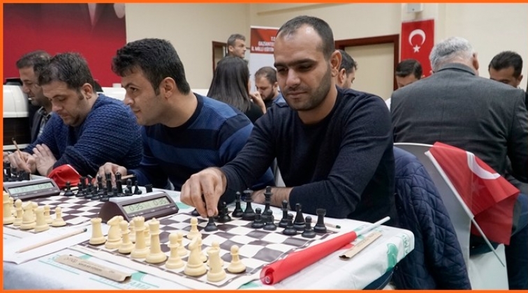 Şehitkamil'den öğretmenler arası satranç turnuvası