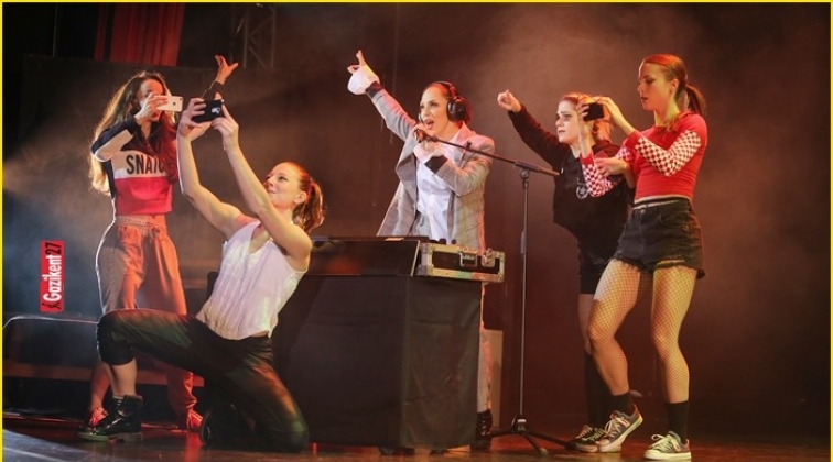 &lsquo;Sertab&rsquo;ın M&uuml;zikali&rsquo; ile efsanevi geceler devam ediyor