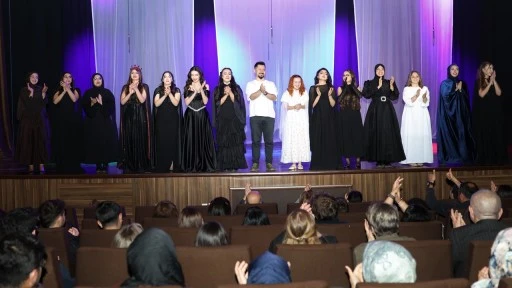 &ldquo;Shakespeare&rsquo;in İnsanları&rdquo; HK&Uuml;&rsquo;de sahnelendi