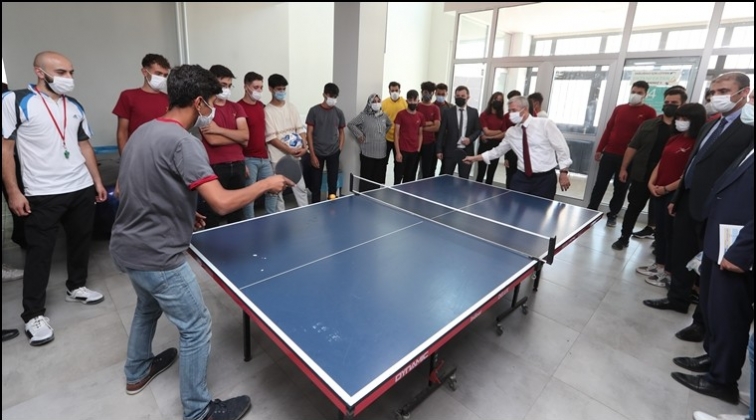 Spora destek s&uuml;r&uuml;yor...