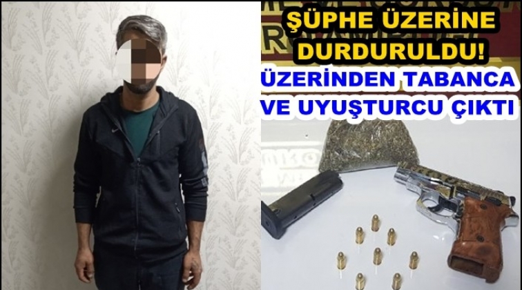 Ş&uuml;pheli şahıstan tabanca ve uyuşturucu &ccedil;ıktı!