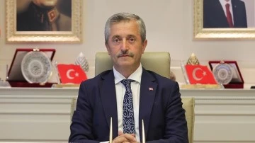 Tahmazoğlu, 23 Nisan'ı kutladı