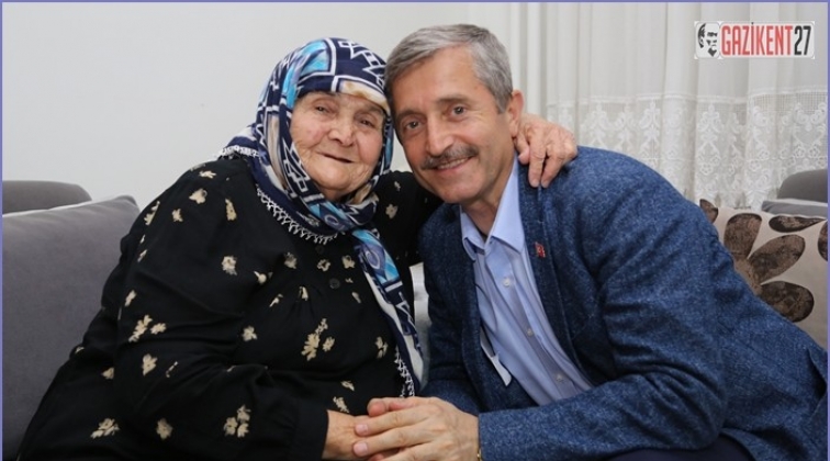 Tahmazoğlu, Anneler G&uuml;n&uuml;'n&uuml; kutladı