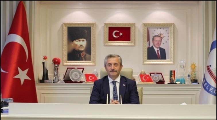 Tahmazoğlu Cumhuriyet Bayramı&rsquo;nı kutladı