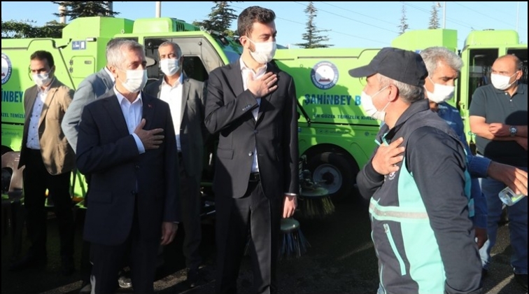 Tahmazoğlu, iş&ccedil;ilerle bayramlaştı...