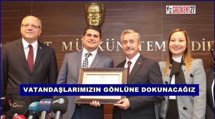 Tahmazoğlu, mazbatasını aldı