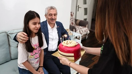 Tahmazoğlu'ndan, 12 yaşına giren Nilay'a doğum günü sürprizi