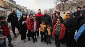 Tahmazoğlu'nun mahalle ziyaretleri sürüyor