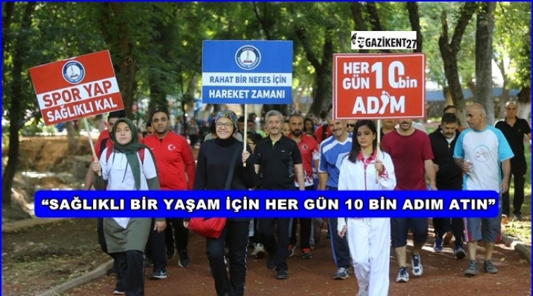 Tahmazoğlu, vatandaşlarla y&uuml;r&uuml;y&uuml;ş yaptı