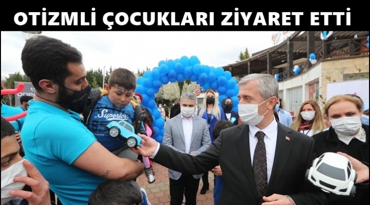 Tahmazoğlu'ndan Otistik &Ccedil;ocuklara hediye