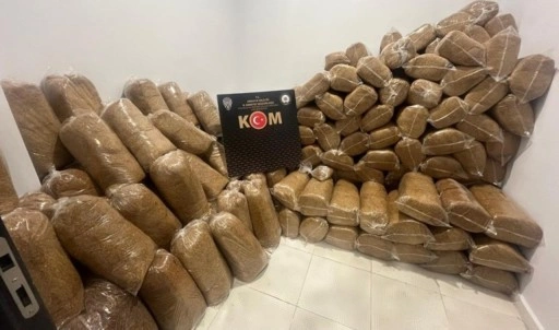 Tam 1 ton 240 kilo... Amasya'da 'kıyılmış tütün' ele geçirildi: 1 gözaltı