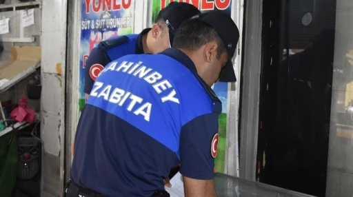 Tarihi ge&ccedil;miş &uuml;r&uuml;n satan iş yeri 3 g&uuml;n s&uuml;reyle kapatıldı 