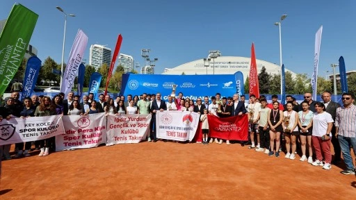 Tenis Şampiyonası’nın ödül töreni yapıldı