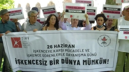 TİHV ve İHD 'İşkencesiz bir dünya' için Saraçhane’de toplandı