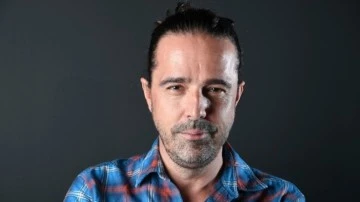 Timur Soykan'a '2022 Basın &Ouml;zg&uuml;rl&uuml;ğ&uuml; &Ouml;d&uuml;l&uuml;' 