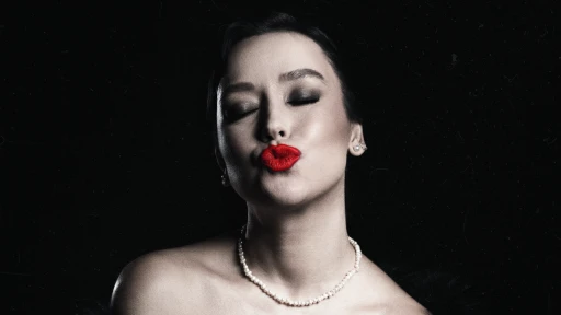 Tuğba Yurt'un senfonik d&uuml;zenlemeleri m&uuml;zikseverlerle buluşuyor