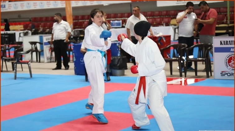 Türkiye Karate Şampiyonası Gaziantep'te başladı