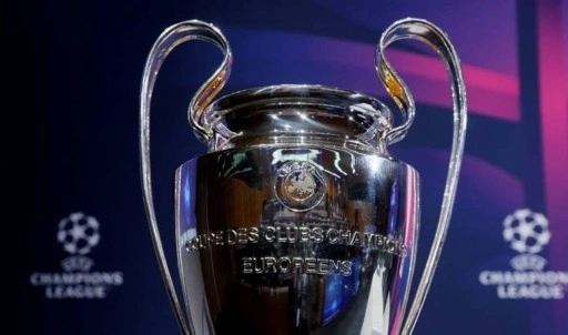UEFA Şampiyonlar Ligi'nde tarihi değişiklikten vazgeçildi!