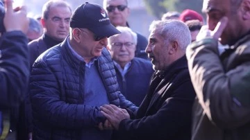 &Uuml;mit &Ouml;zdağ: AFAD-Kızılay siz ne işe yararsınız?