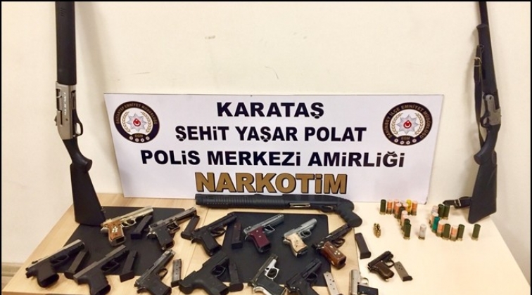 Uyuşturucu operasyonunda 17 silah ele ge&ccedil;irildi