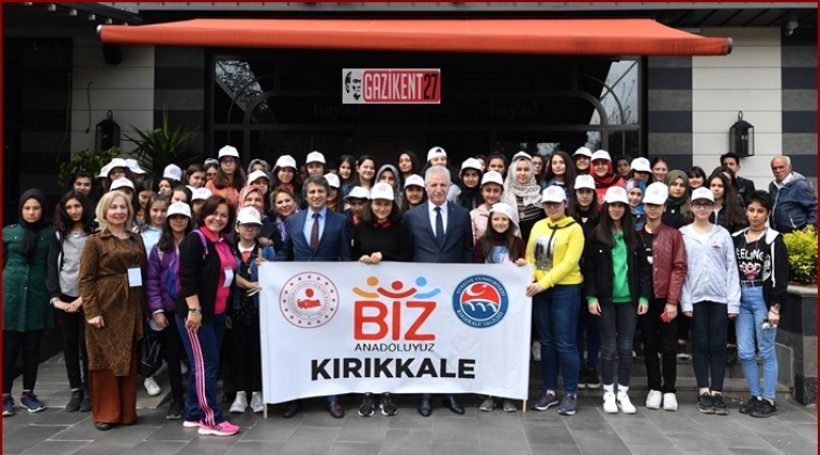 Vali G&uuml;l: Bu şehrin ge&ccedil;mişi geleceğine y&ouml;n veriyor