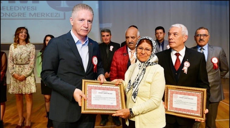 Vali G&uuml;l, &Ouml;ğretmenler G&uuml;n&uuml;&rsquo;n&uuml; kutladı