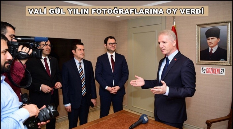 Vali G&uuml;l, 'Yılın Fotoğrafları' oylamasına katıldı