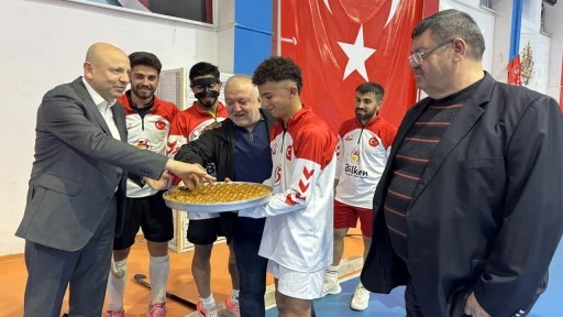 Volkan Group Hokey Takımı Süper Lig final yolunda