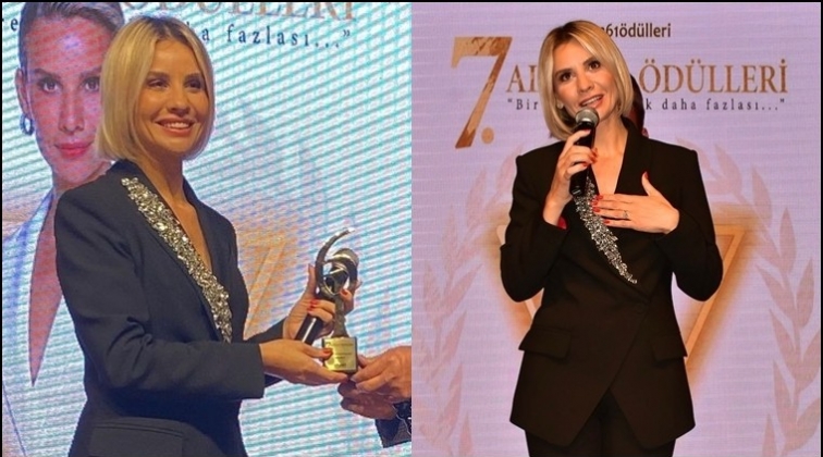 &ldquo;Yılın En İyi Kadın Sunucusu&rdquo; Esra Erol...