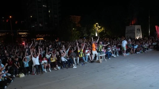 Yılmaz'dan milli ma&ccedil;a davet