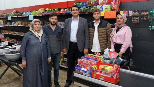 Yılmaz, Kuzeyşehir’de vatandaşlarla bir araya geldi