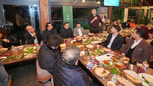 Yılmaz, T&Uuml;GVA &uuml;yeleriyle sahur programında bir araya geldi