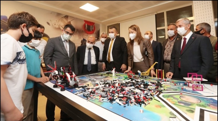 Z k&uuml;t&uuml;phanesi hizmete a&ccedil;ıldı...