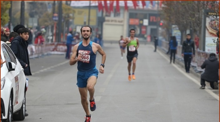 Zafer Bayramı koşusu i&ccedil;in kayıtlar başladı
