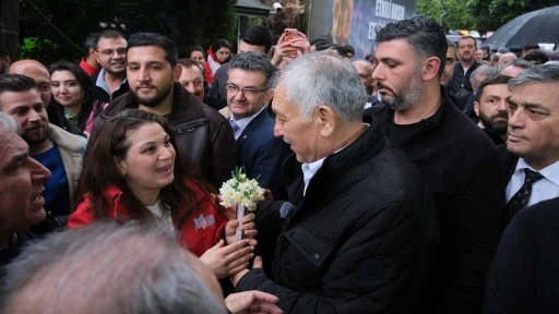 Zeydan Karalar: B&ouml;yle bir sevgi sorumluluğumuzu da artırıyor