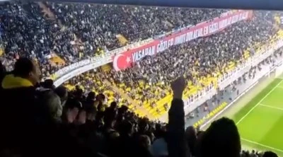 FENERBAHÇE MAÇINDA HÜKÜMET İSTİFA SLOGANLARI