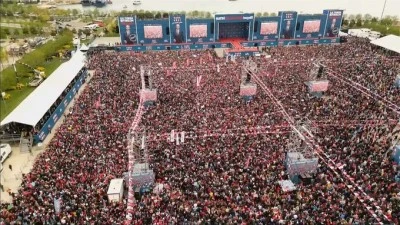 İSTANBUL'DA BÜYÜK MİLLET BULUŞMASI