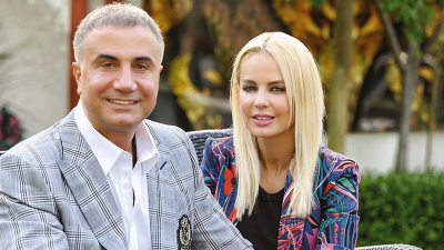 PEKER'İN EŞİ 'GİZLİ ÇEKİM' DİYE PAYLAŞTI...